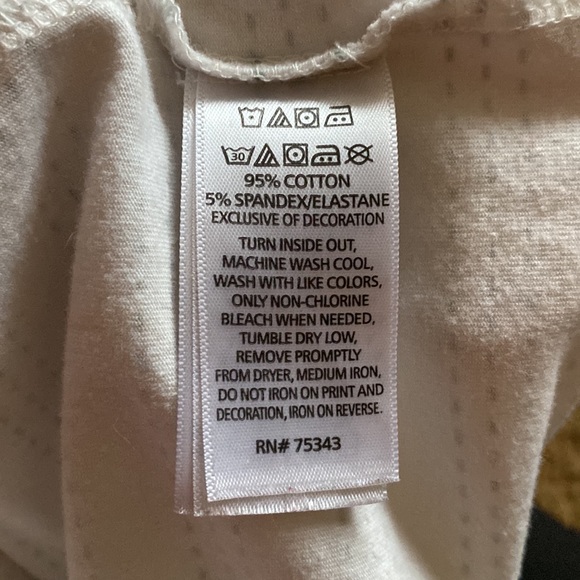 Rorie Whelan Tee-Shirt. 4T - Picture 5 of 6